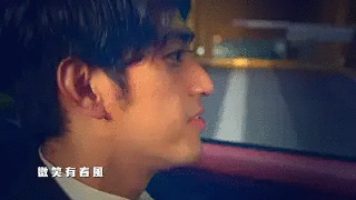 路口慢看停 行人停看聽